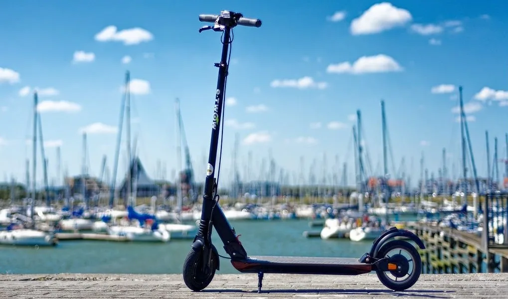 trottinette électrique etwow booster gt 2020 lifestyle