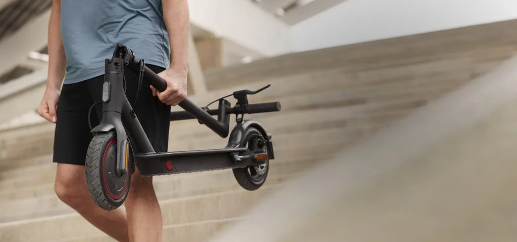 trottinette électrique xiaomi pro2 portee pliee