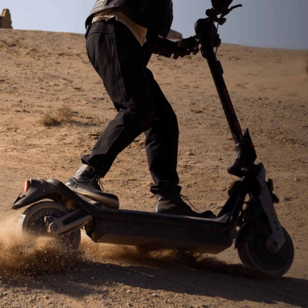 Trottinette Électrique Segway GT3 Pro : Dynamique et Performante - E-Volty