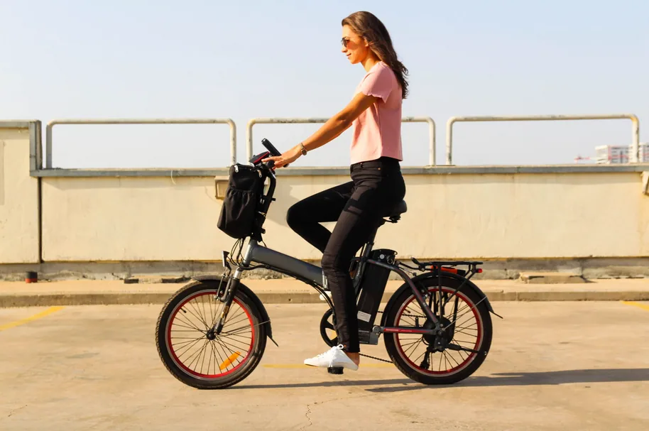 pratique vélo électrique femme