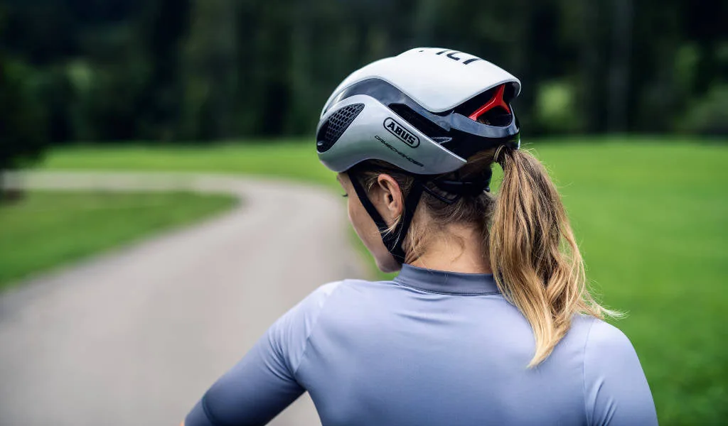 laver un casque de vélo