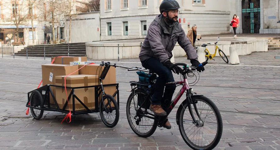 facilité de livraisons avec un vélo cargo