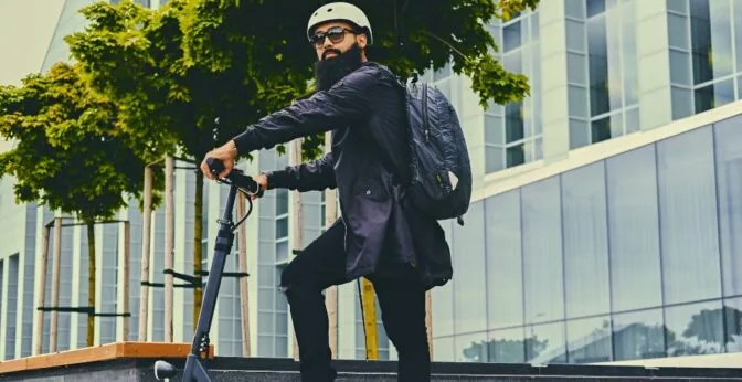 casque pour passionnés de trottinettes électriques