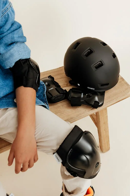 trottinette électrique pour enfants casque et genouillère