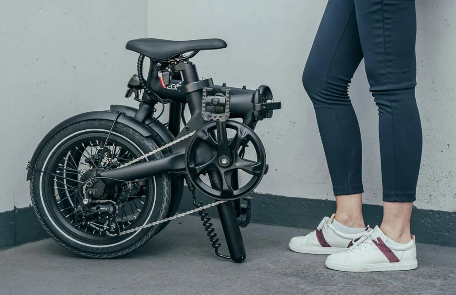 vélo électrique pliant en appartement