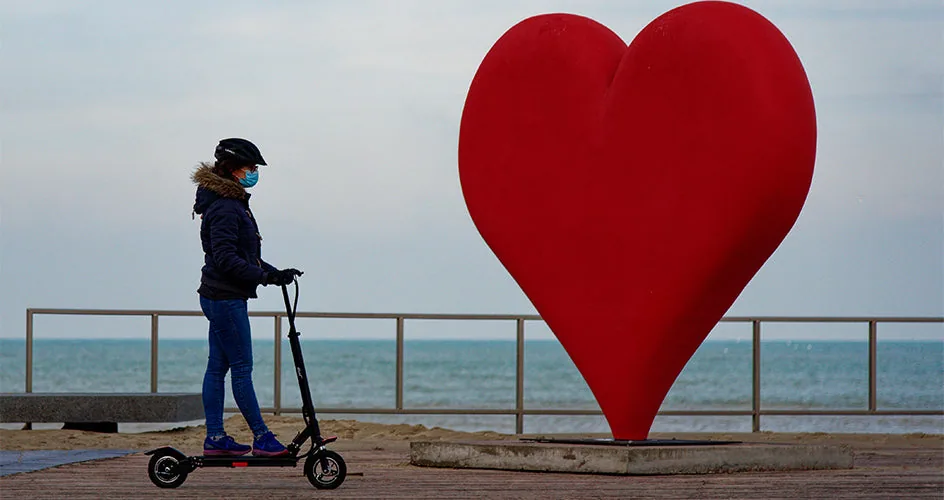 trottinette électrique e-volty anoki coeur plage