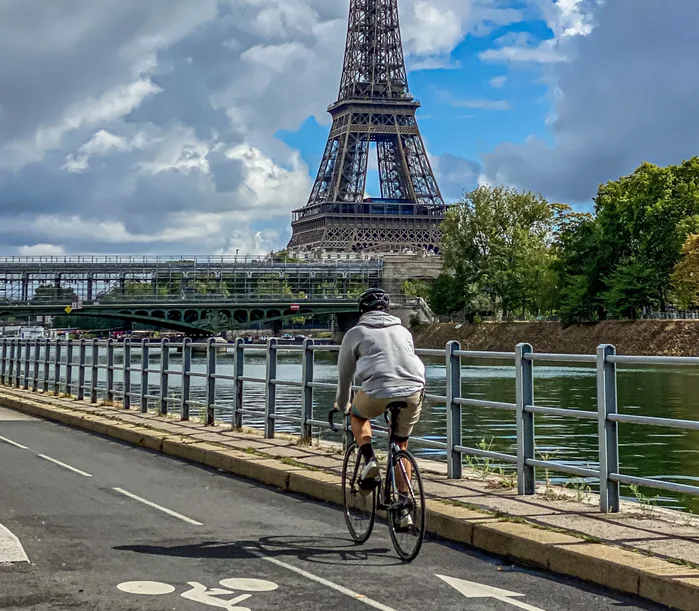 piste cyclable à Paris