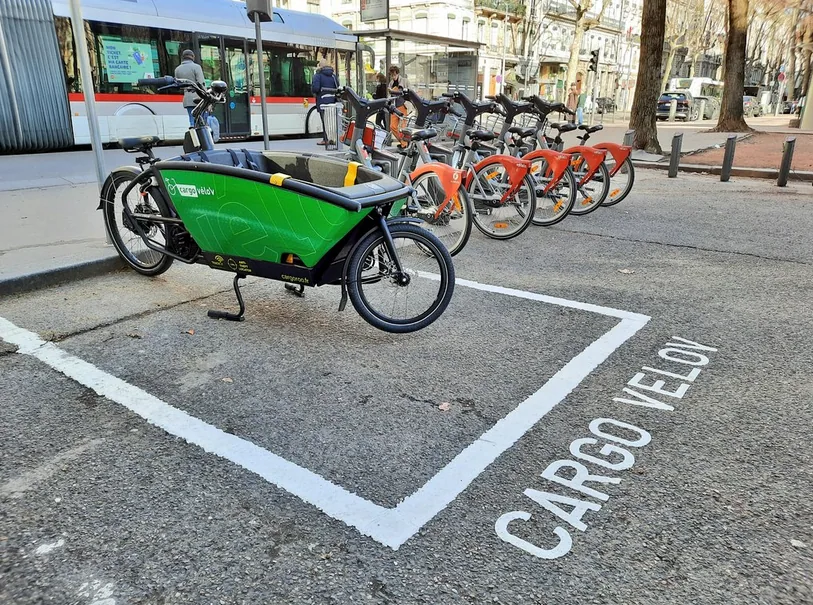 parking velo cargo