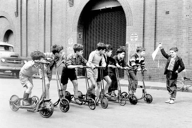 anciennes trottinettes pour enfants