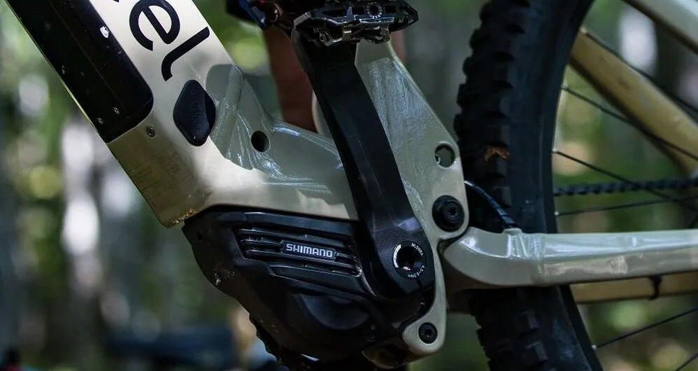 moteur central pédalier shimano puissant marque premium